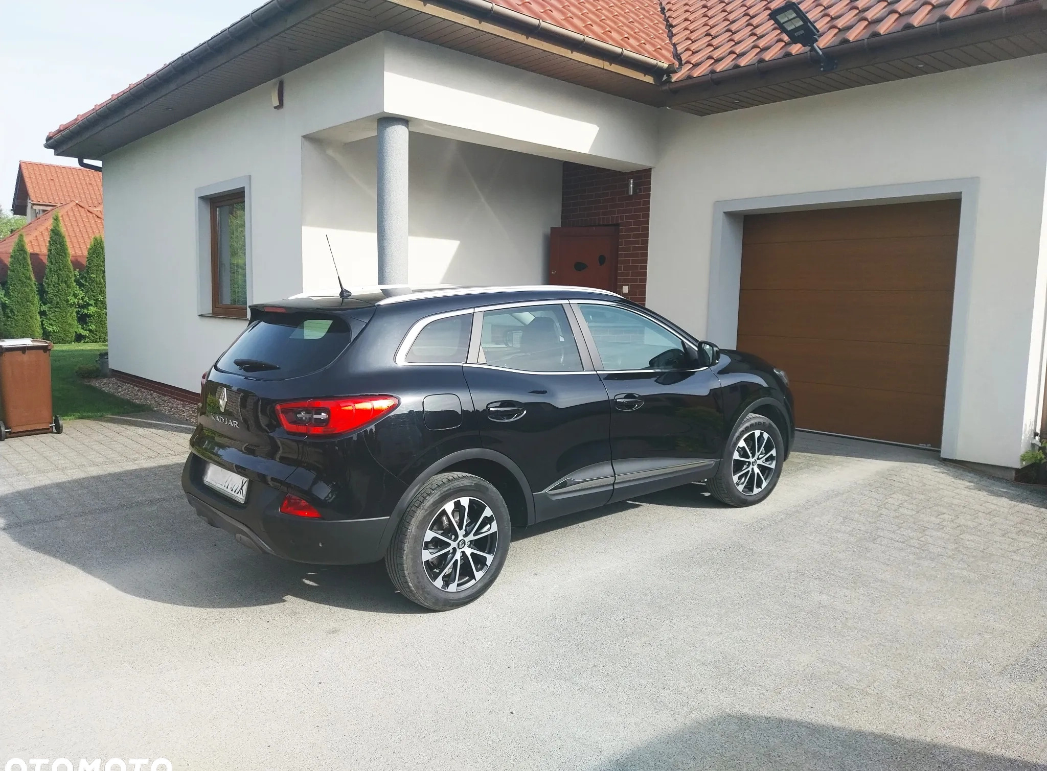 Renault Kadjar cena 49900 przebieg: 107500, rok produkcji 2015 z Koszalin małe 106